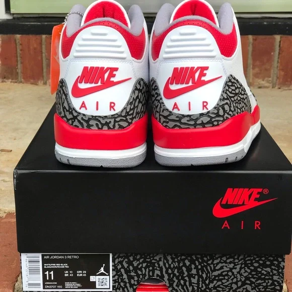 Air Jordan Retro 3 Fire Red OG (2022) Size 11 - Picture 4 of 6